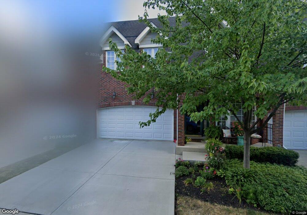 134 E Knighton Place, Elmhurst, IL 60126 - photo 1