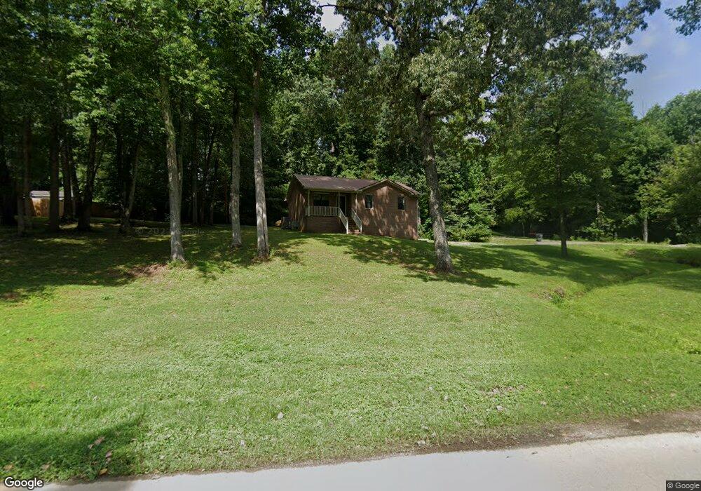 202 Parkview Dr, McMinnville, TN 37110 - photo 1