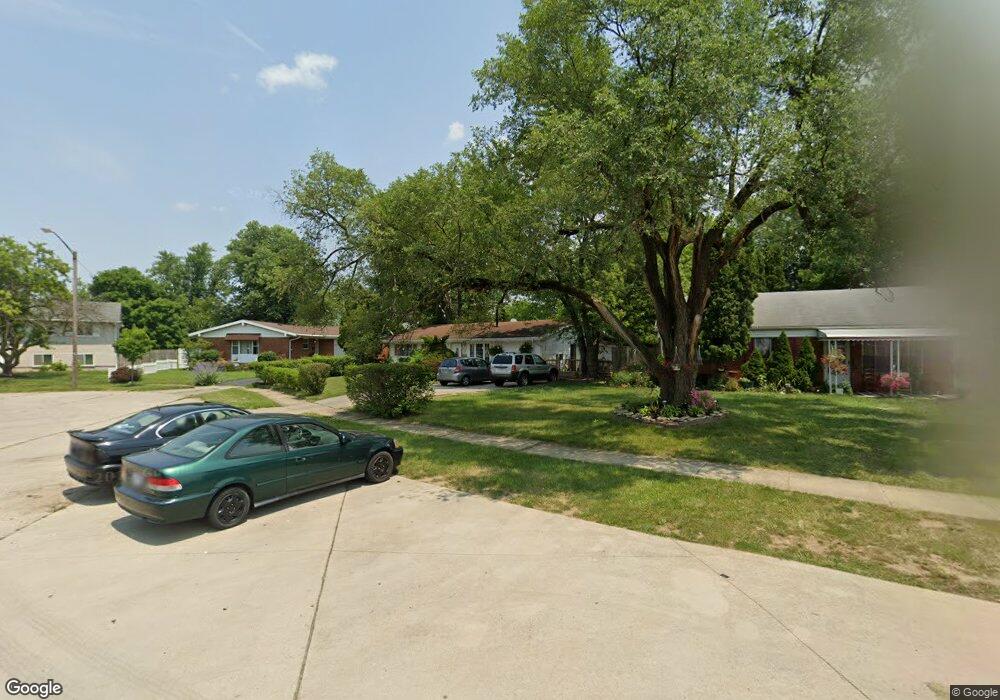 362 S Murray Hill Rd, Columbus, OH 43228 - photo 1