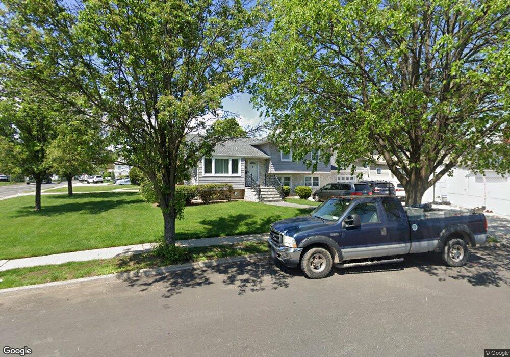 1022 Maple Dr, Franklin Square, NY 11010 - photo 1