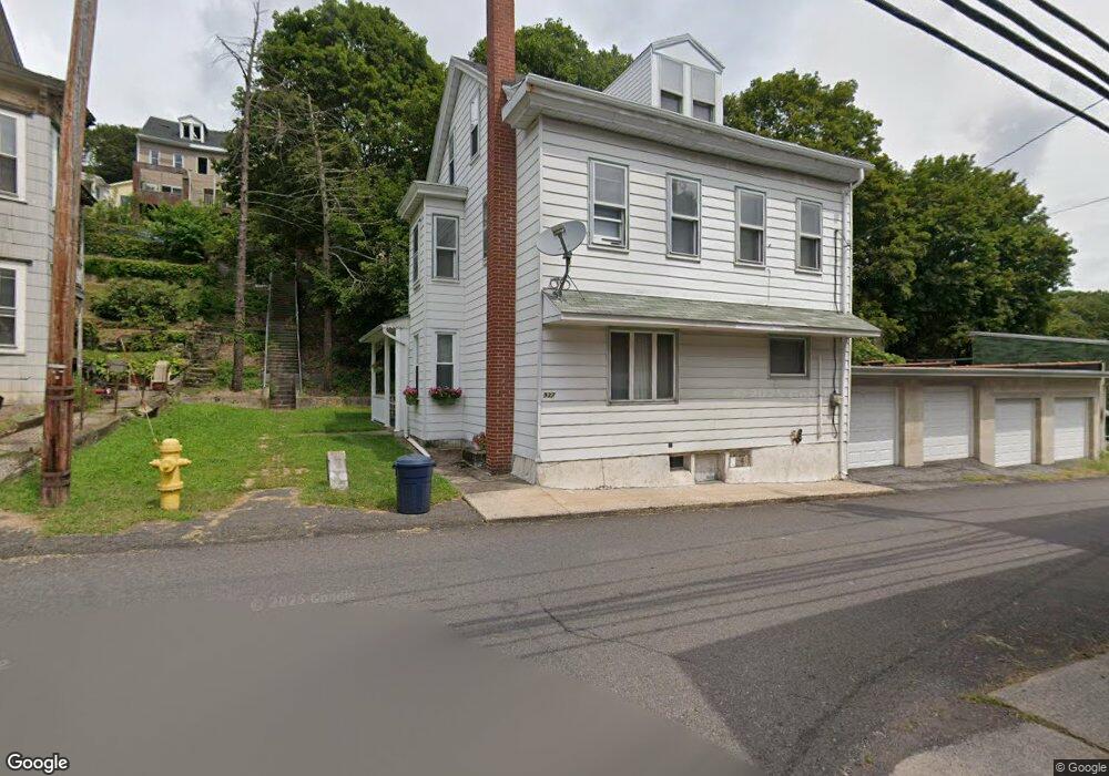 937 Chestnut St, Ashland, PA 17921 - photo 1