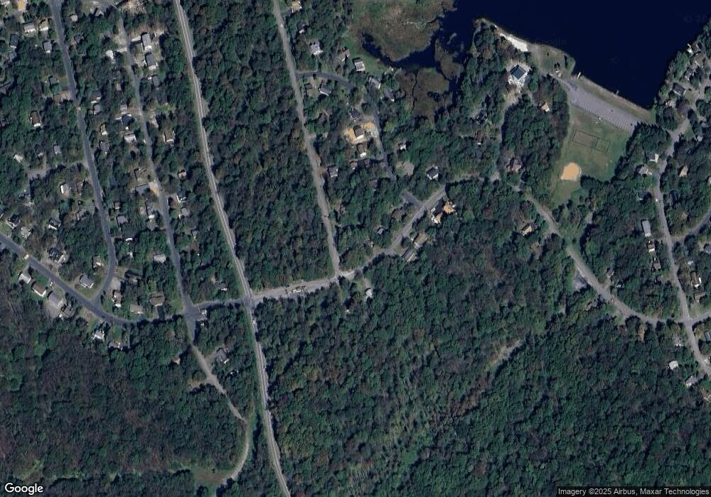 381 Knollwood Dr, Tobyhanna, PA 18466 - photo 1