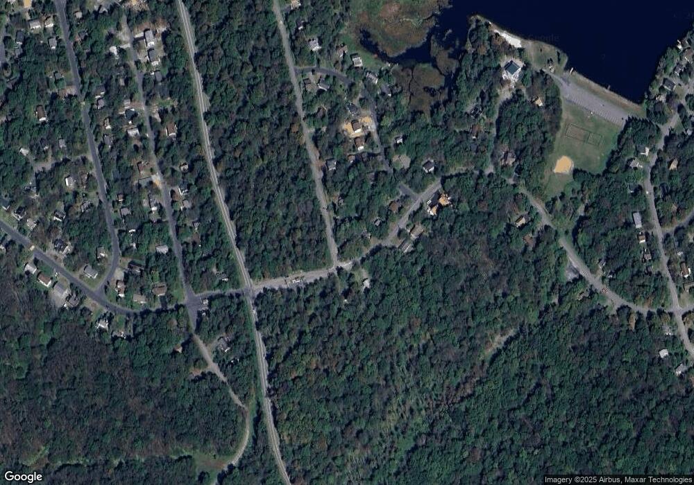 241 Knollwood Dr, Tobyhanna, PA 18466 - photo 1