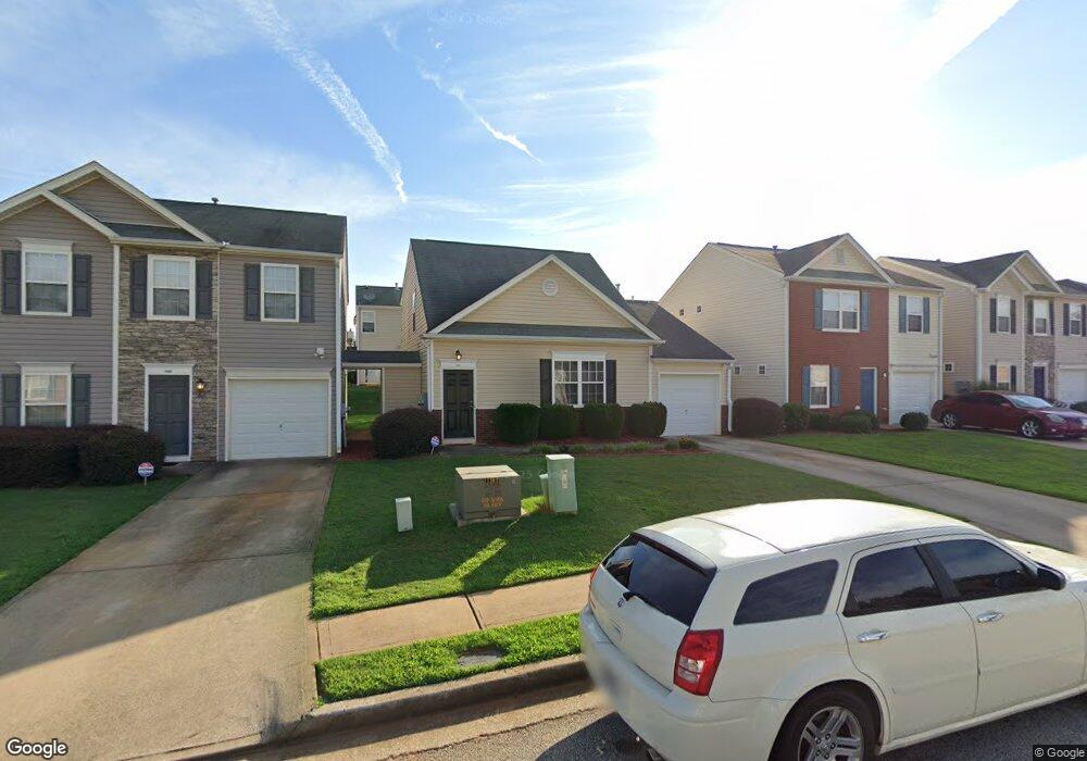 2910 Lakeside Cir, Covington, GA 30016 - photo 1