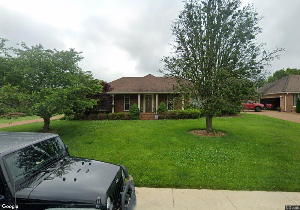 218 Megan Cir, Shelbyville, TN 37160 - photo 1