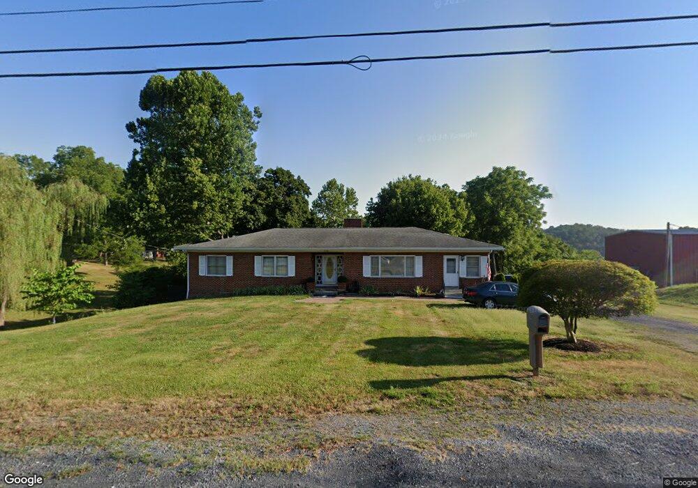 256 W Strasburg Rd, Front Royal, VA 22630 - photo 1