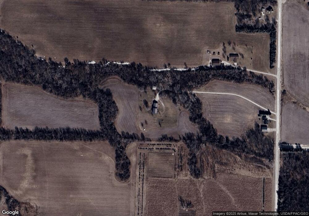 5020 Rolling Acres Rd, Walker, IA 52352 - photo 1