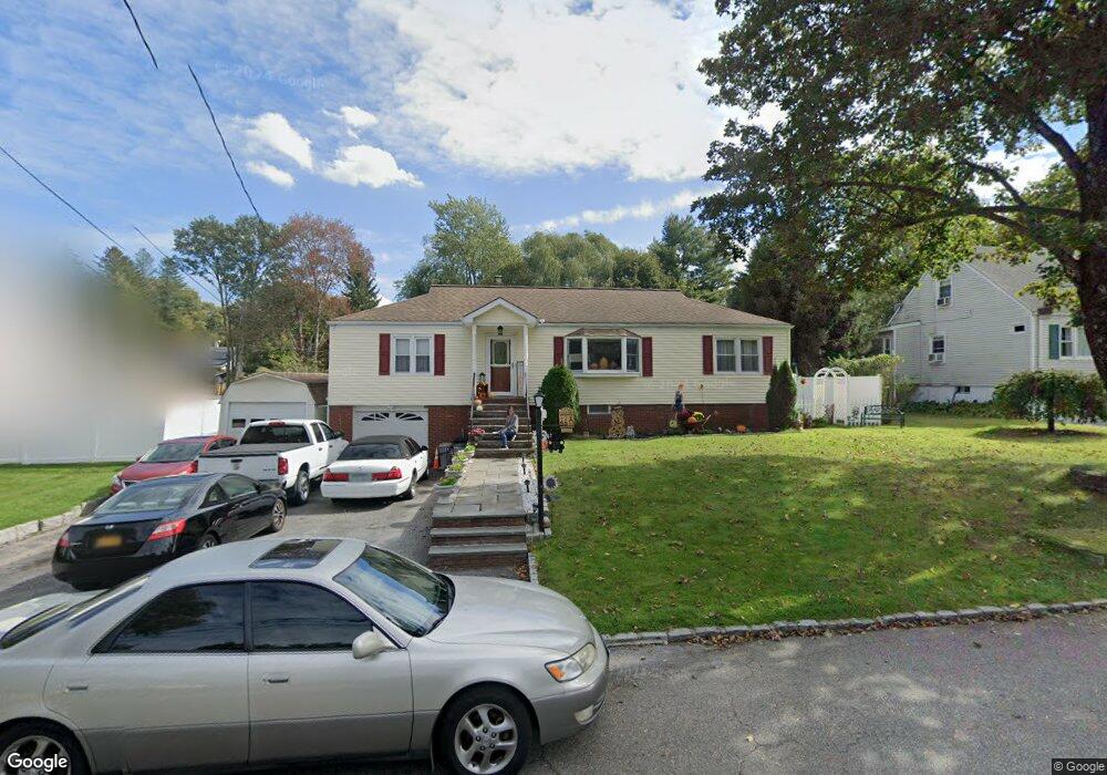 15 Edgewood Rd, Cortlandt Manor, NY 10567 - photo 1