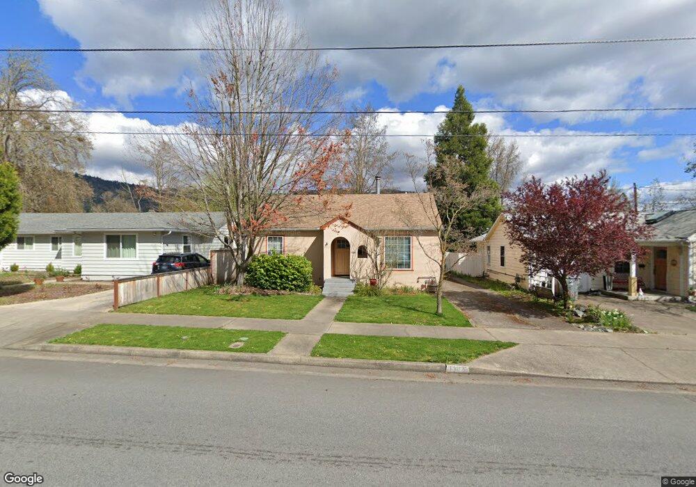 1307 NW Washington Blvd, Grants Pass, OR 97526 - photo 1