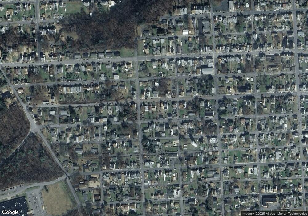 1432 W Mulberry St, Coal Township, PA 17866 - photo 1