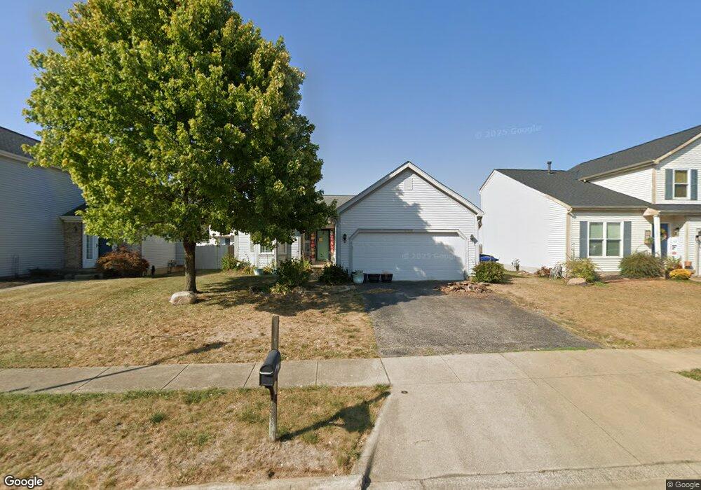 6758 Laburnum Dr, Canal Winchester, OH 43110 - photo 1