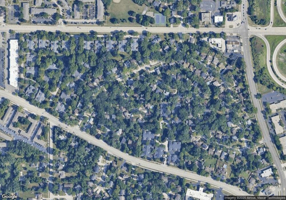 2142 Davis Ct, Rolling Meadows, IL 60008 - photo 1