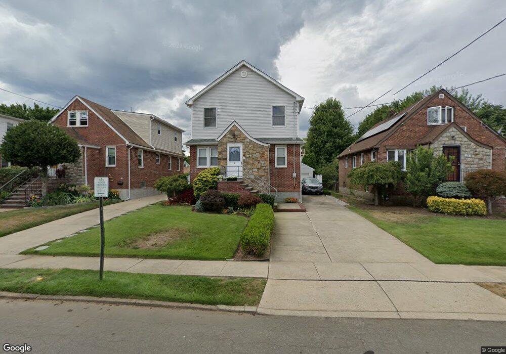 10 Crab Ave, Lynbrook, NY 11563 - photo 1