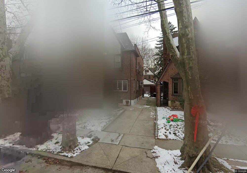 2709 167th St, Flushing, NY 11358 - photo 1