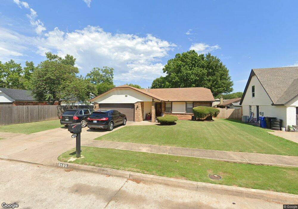 5721 S Elm Ave, Broken Arrow, OK 74011 - photo 1
