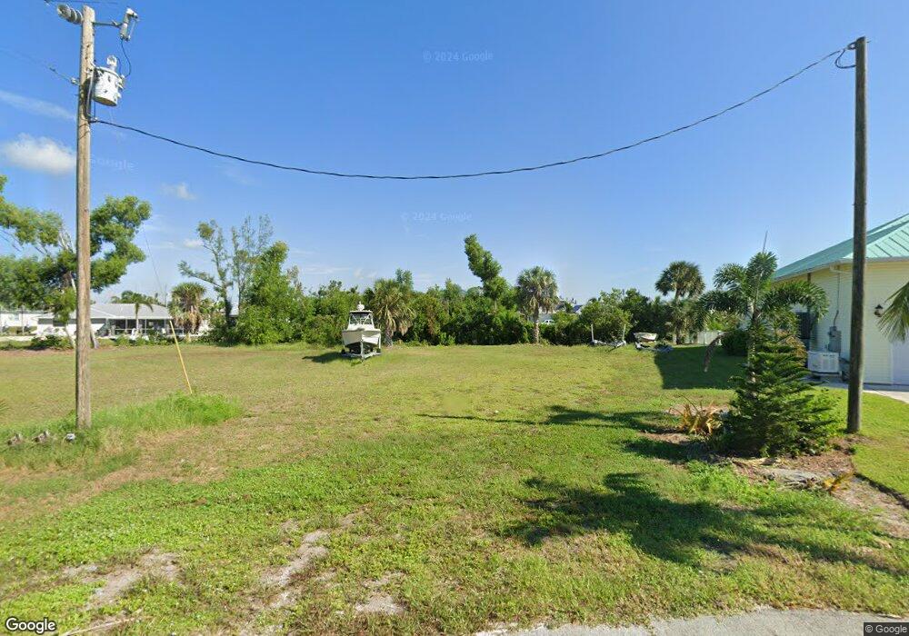 11462 Argentine Ct, Pine Island Center, FL 33922 - photo 1