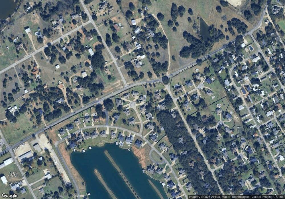 4407 Twin Oak Ct, Granbury, TX 76049 - photo 1