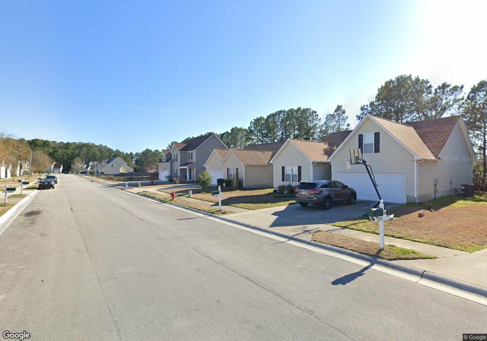 335 Providence Dr, Jacksonville, NC 28546 - photo 1