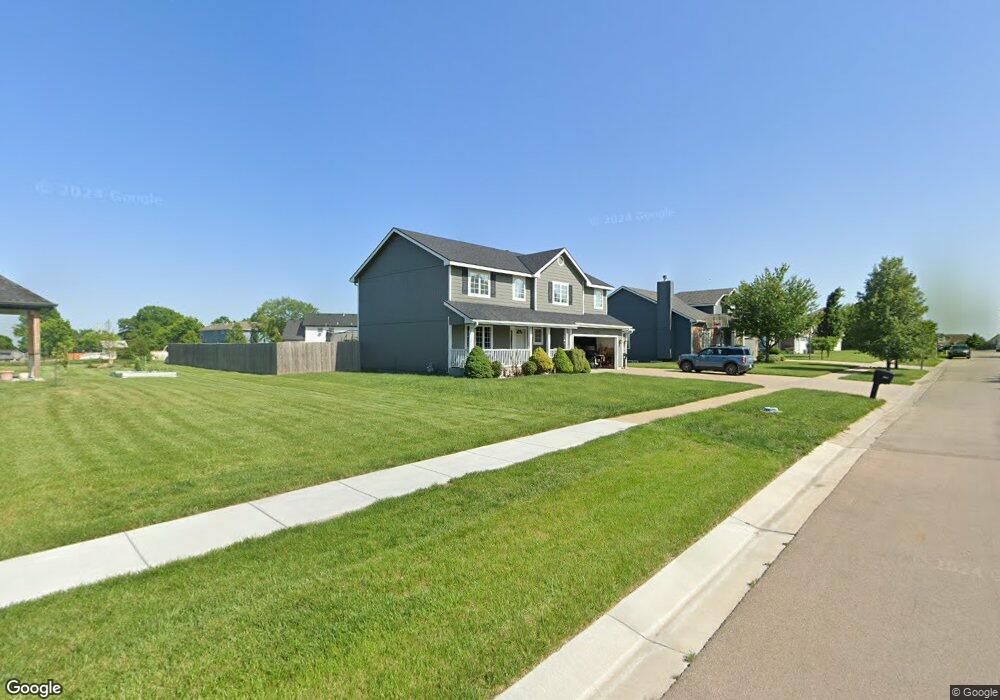 2504 SW Wexford Dr, Topeka, KS 66614 - photo 1