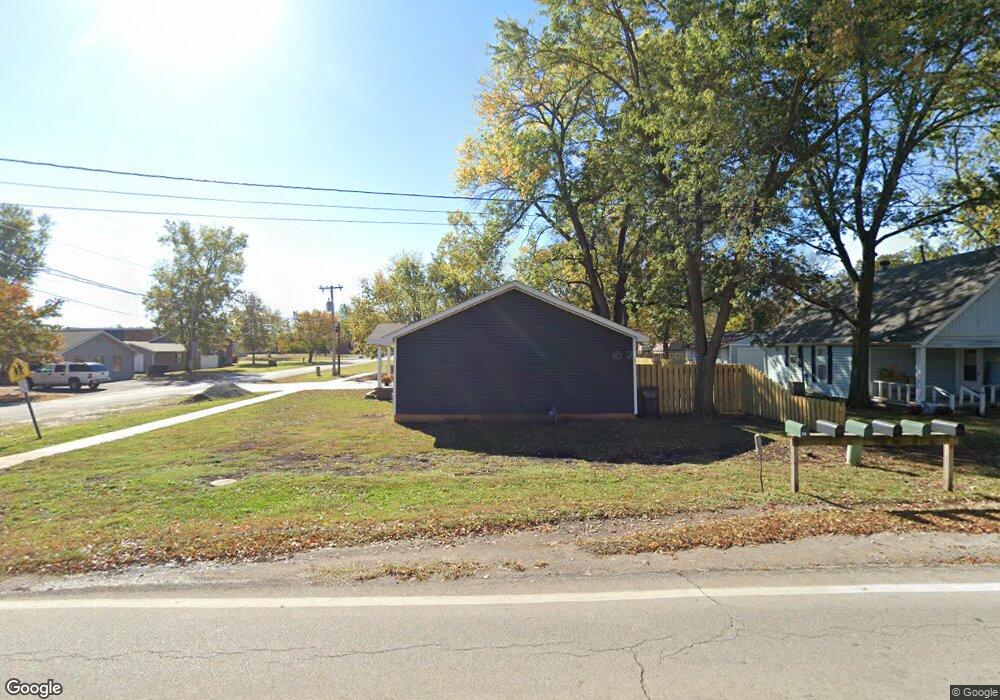 808 E 4th St, Altamont, KS 67330 - photo 1