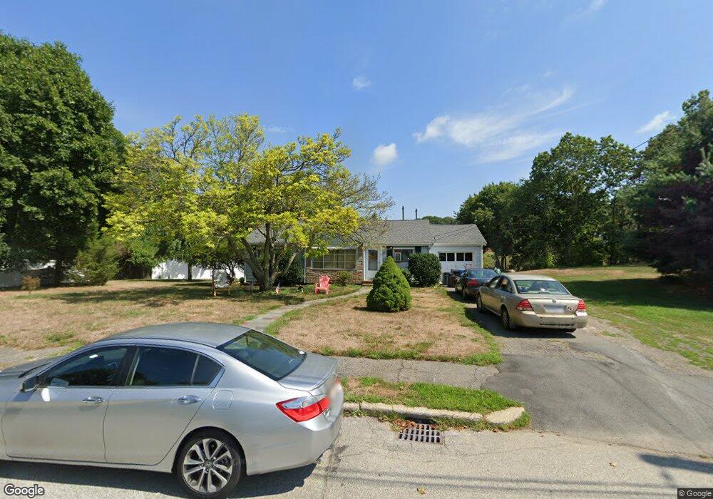 61 Loretta Rd, Waltham, MA 02451 - photo 1