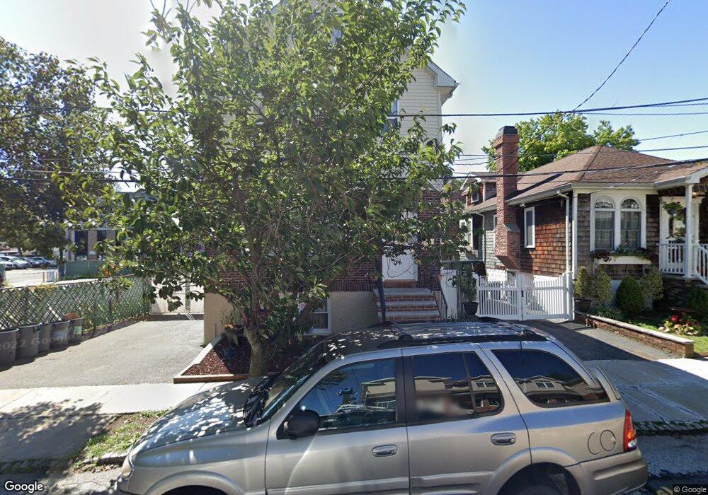 24 Roosevelt St unit 2, Staten Island, NY 10304 - photo 1