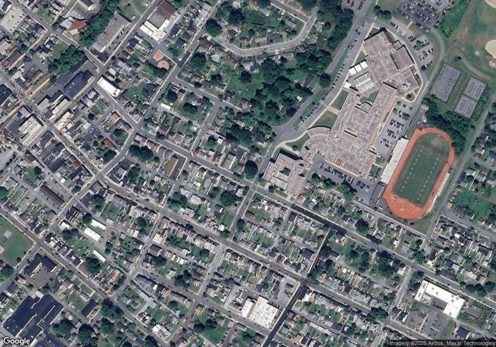 425 E 4th St, Boyertown, PA 19512 - photo 1