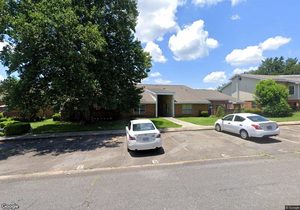 213 Westcliff Cir unit B, Warner Robins, GA 31093 - photo 1