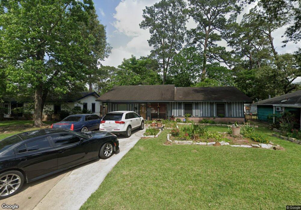 10422 Envoy St, Houston, TX 77016 - photo 1