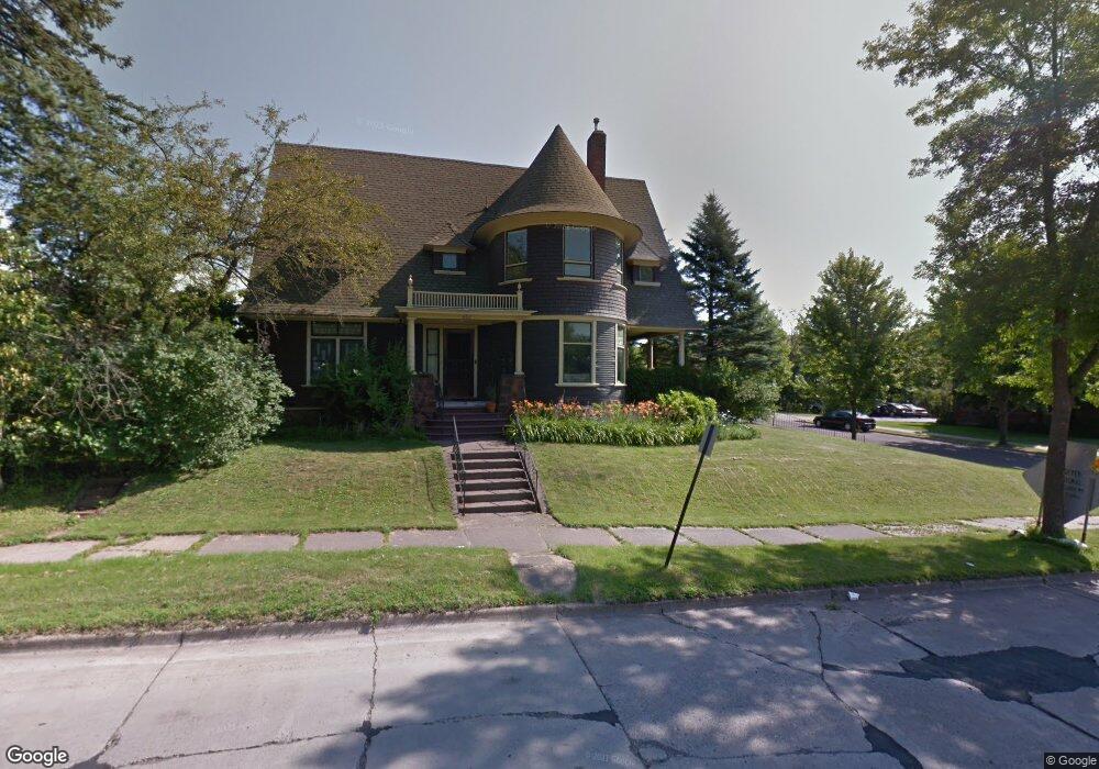 302 N 24th Ave E, Duluth, MN 55812 - photo 1