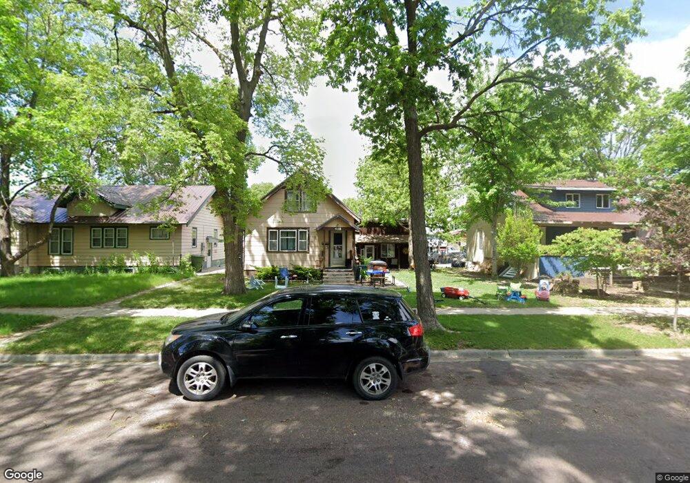 408 W 11th Ave, Mitchell, SD 57301 - photo 1