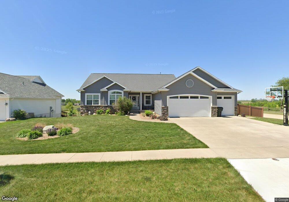 1020 Black Granite Rd NW, Cedar Rapids, IA 52405 - photo 1