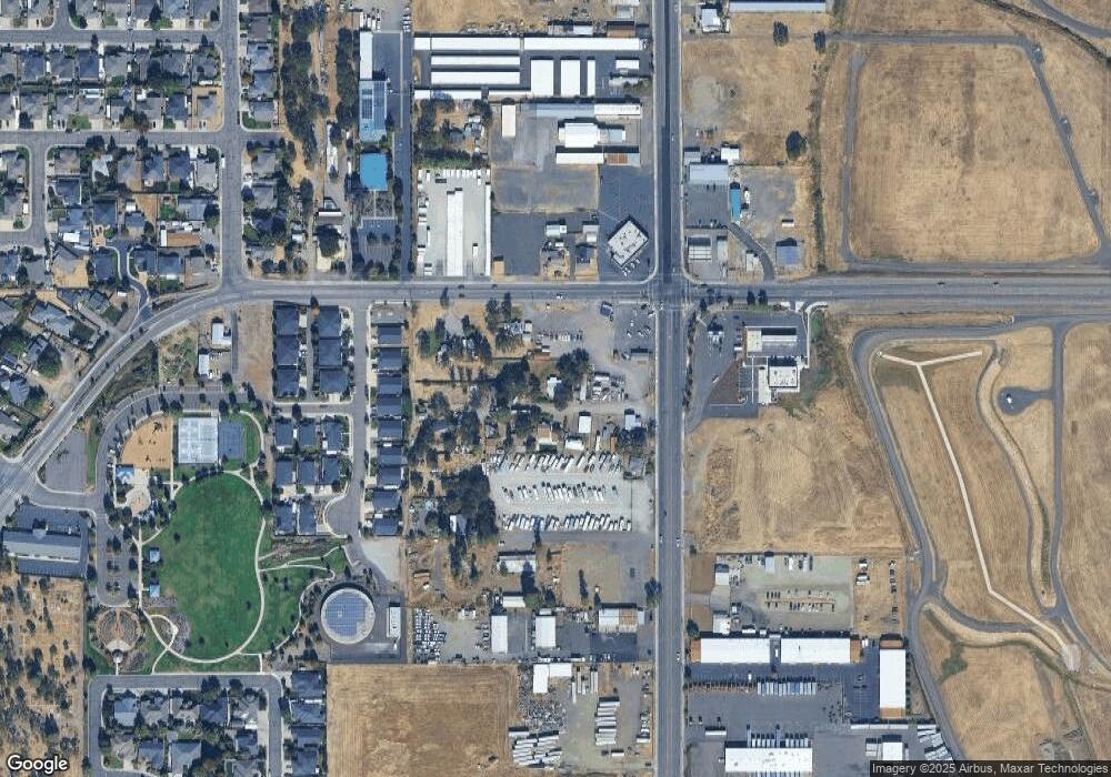 203 Wells Rd, Central Point, OR 97502 - photo 1