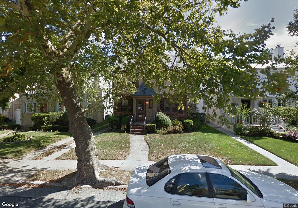 8151 189th St, Hollis, NY 11423 - photo 1