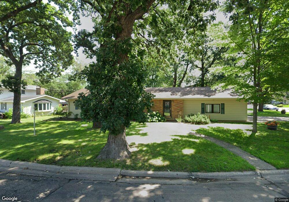 1112 Foothills Cir, Albert Lea, MN 56007 - photo 1