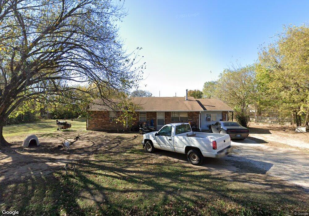 1021 C St SW, Ardmore, OK 73401 - photo 1