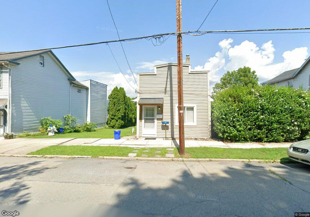 321 Center St unit 323, Jim Thorpe, PA 18229 - photo 1