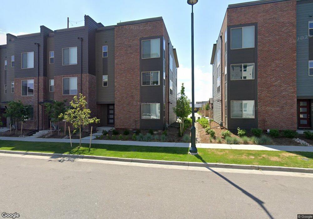 2565 Newark Ct, Aurora, CO 80010 - photo 1