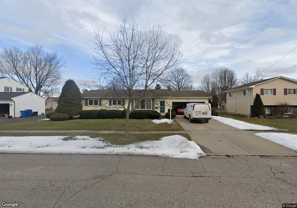 1000 Meadow Dr, Davison, MI 48423 - photo 1