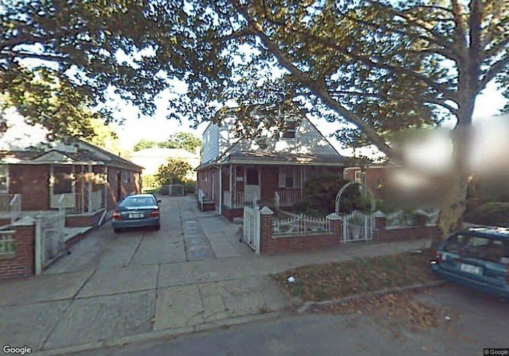 6407 175th St, Fresh Meadows, NY 11365 - photo 1