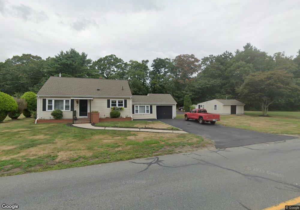 771 Russells Mills Rd, South Dartmouth, MA 02748 - photo 1