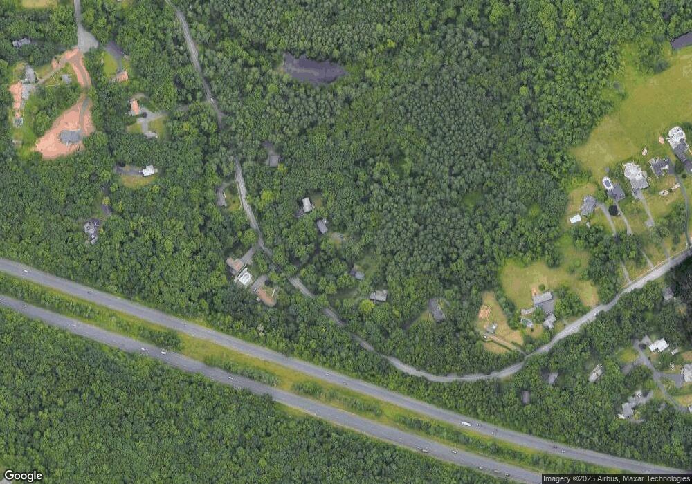 815 Neipsic Rd, Glastonbury, CT 06033 - photo 1