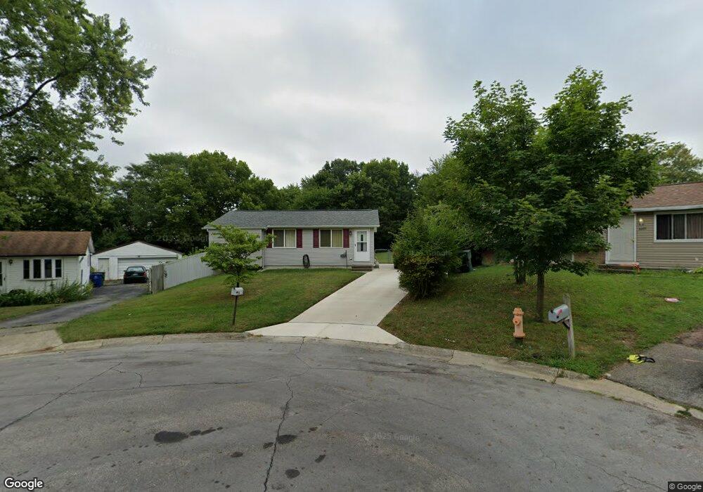 3371 Robin Hill Ct W, Columbus, OH 43223 - photo 1