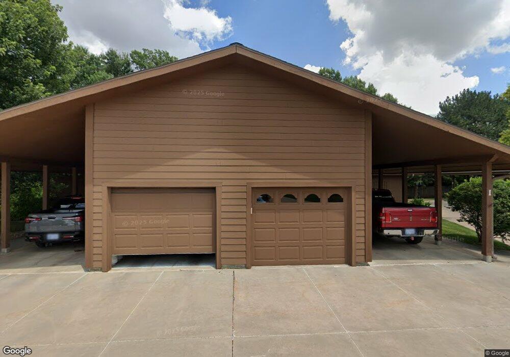 333 S Lakeside Dr unit D, McPherson, KS 67460 - photo 1