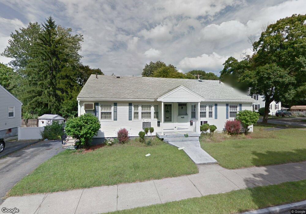 15 Richardson St unit 4, Wakefield, MA 01880 - photo 1