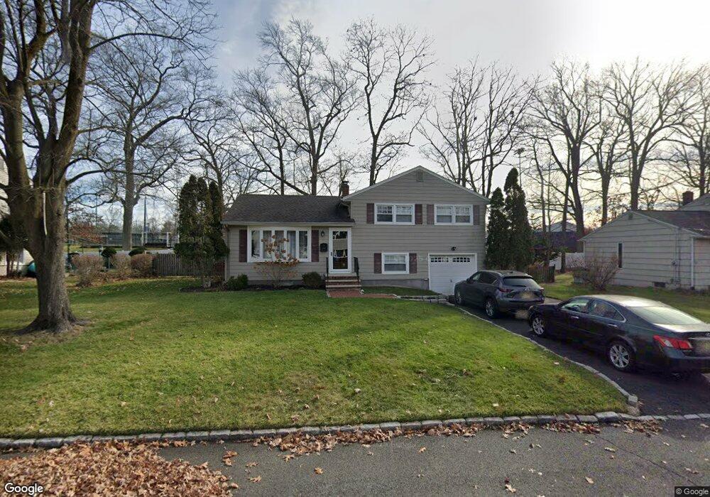2334 Carol Place, Scotch Plains, NJ 07076 - photo 1