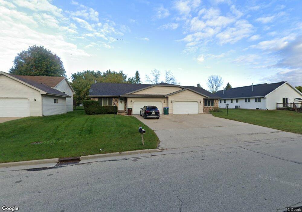 2125 N Cloudview Dr, Appleton, WI 54914 - photo 1