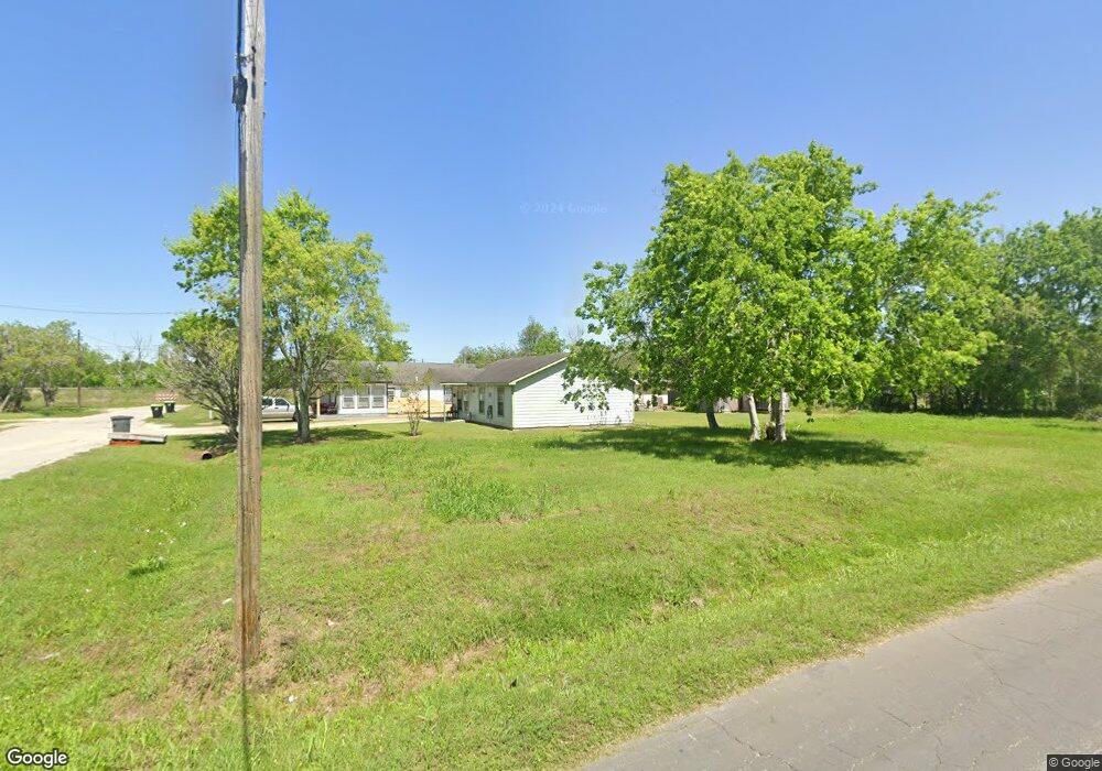 2713 Park Ave, Bay City, TX 77414 - photo 1