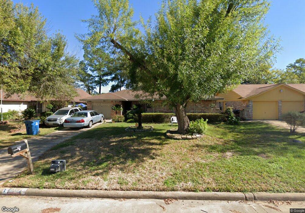 8754 Braunston Ln, Houston, TX 77088 - photo 1