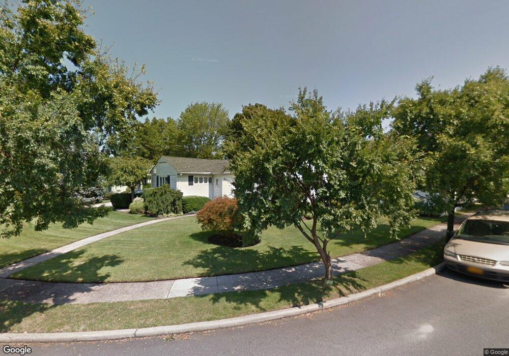 389 Campus Rd, Franklin Square, NY 11010 - photo 1